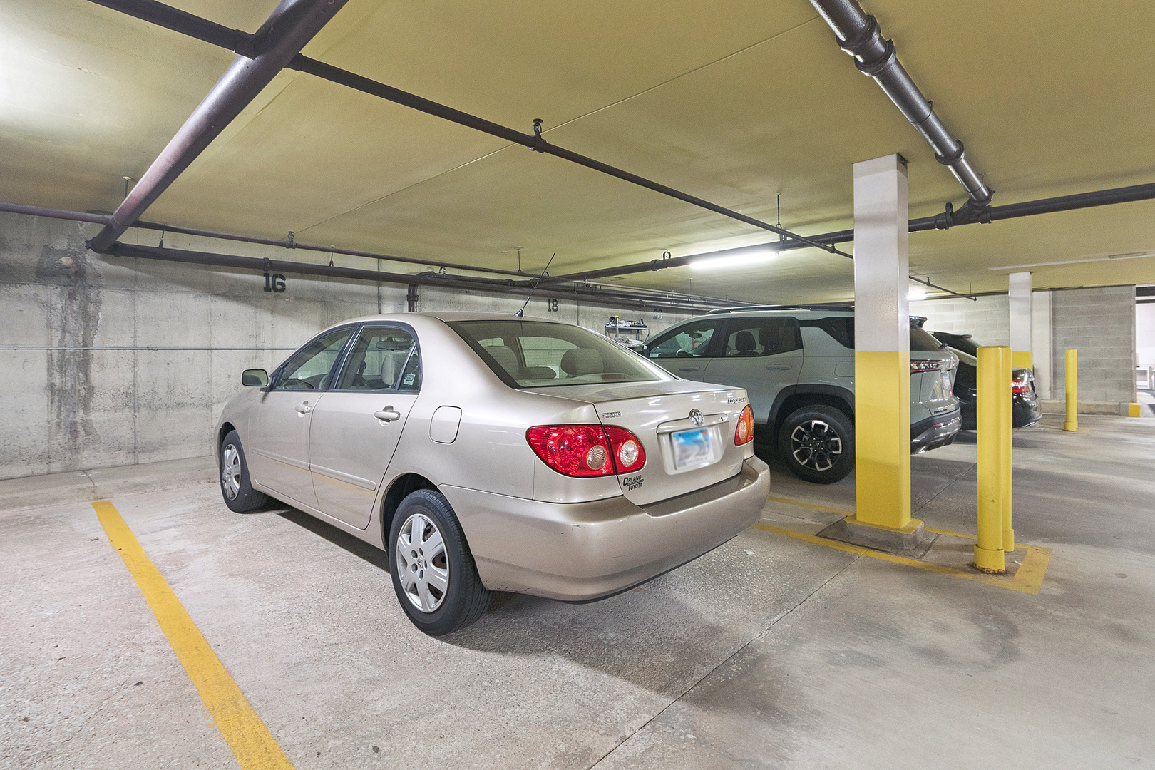 7737 W Golf Drive #201, Palos Heights, IL 60463