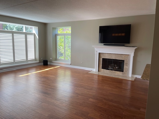 875 E. 22nd Street #220, Lombard, IL 60148