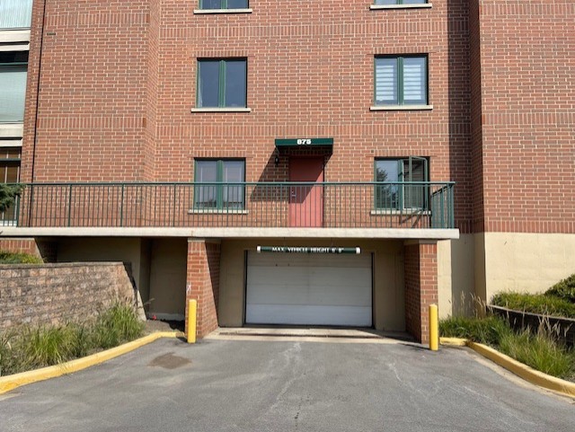 875 E. 22nd Street #220, Lombard, IL 60148