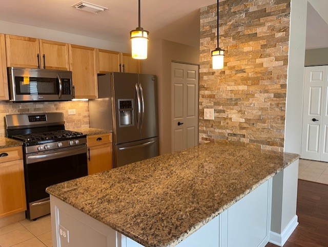 875 E. 22nd Street #220, Lombard, IL 60148
