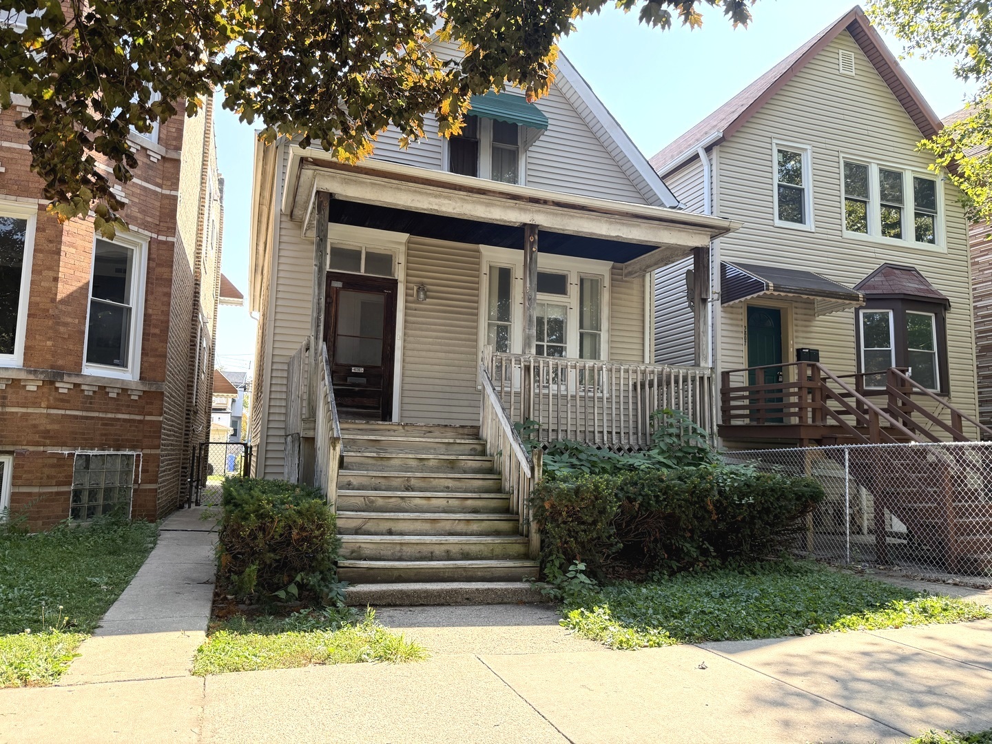 3809 N Whipple Street, Chicago, IL 60618