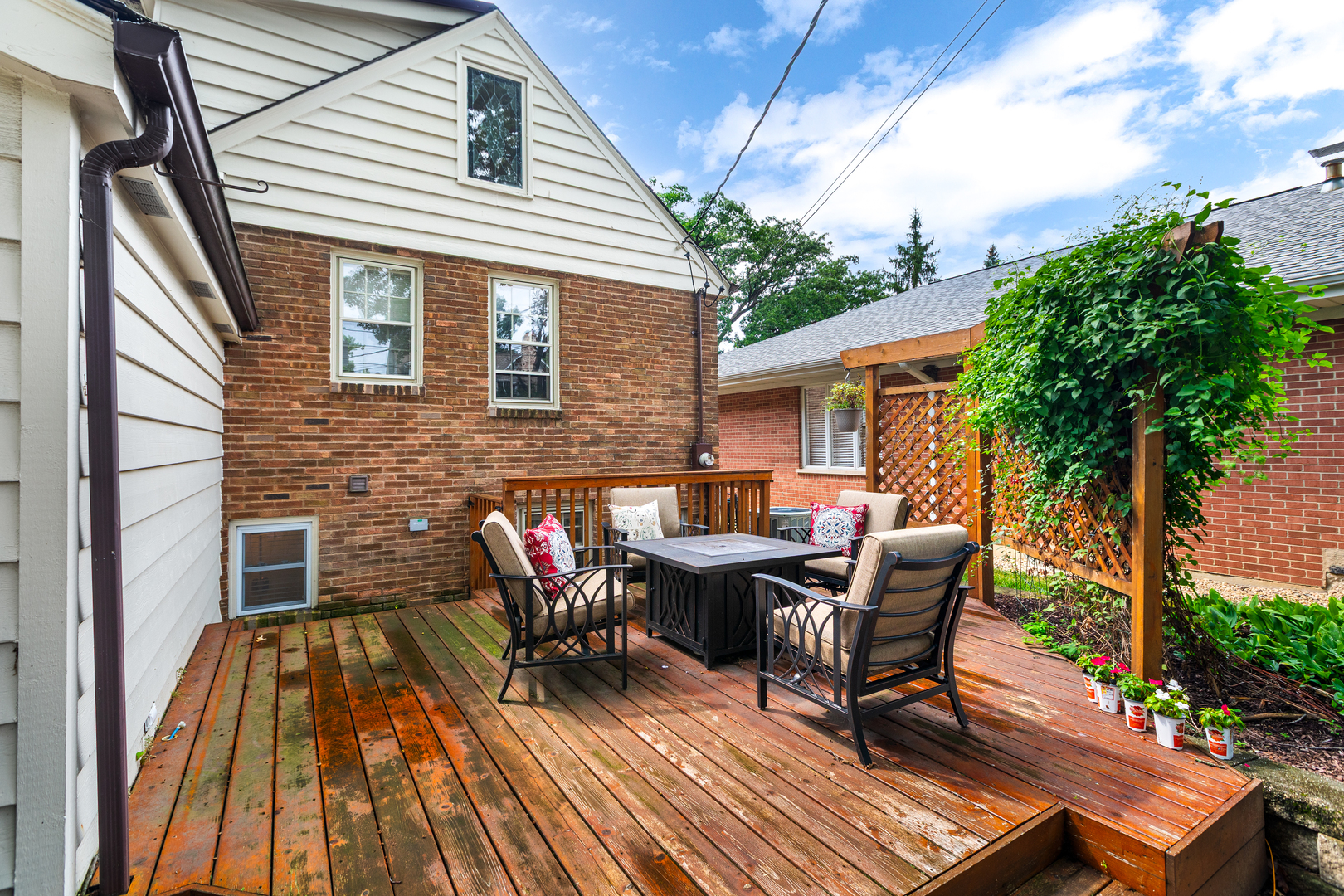 4741 Montgomery Avenue, Downers Grove, IL 60515