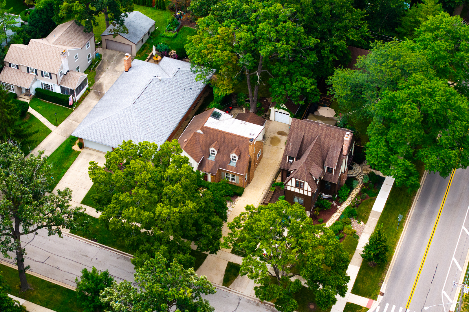 4741 Montgomery Avenue, Downers Grove, IL 60515