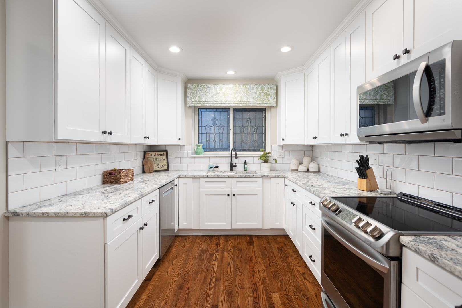4741 Montgomery Avenue, Downers Grove, IL 60515