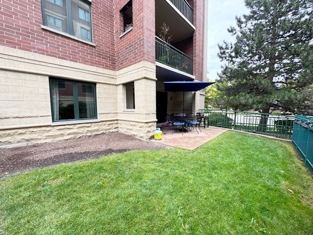 5 W Central Road #104, Mount Prospect, IL 60056