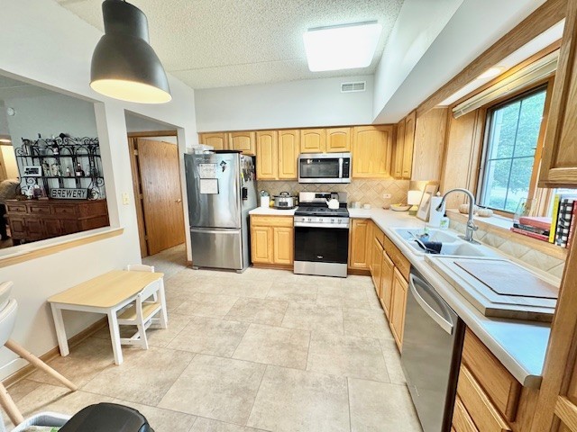 5 W Central Road #104, Mount Prospect, IL 60056