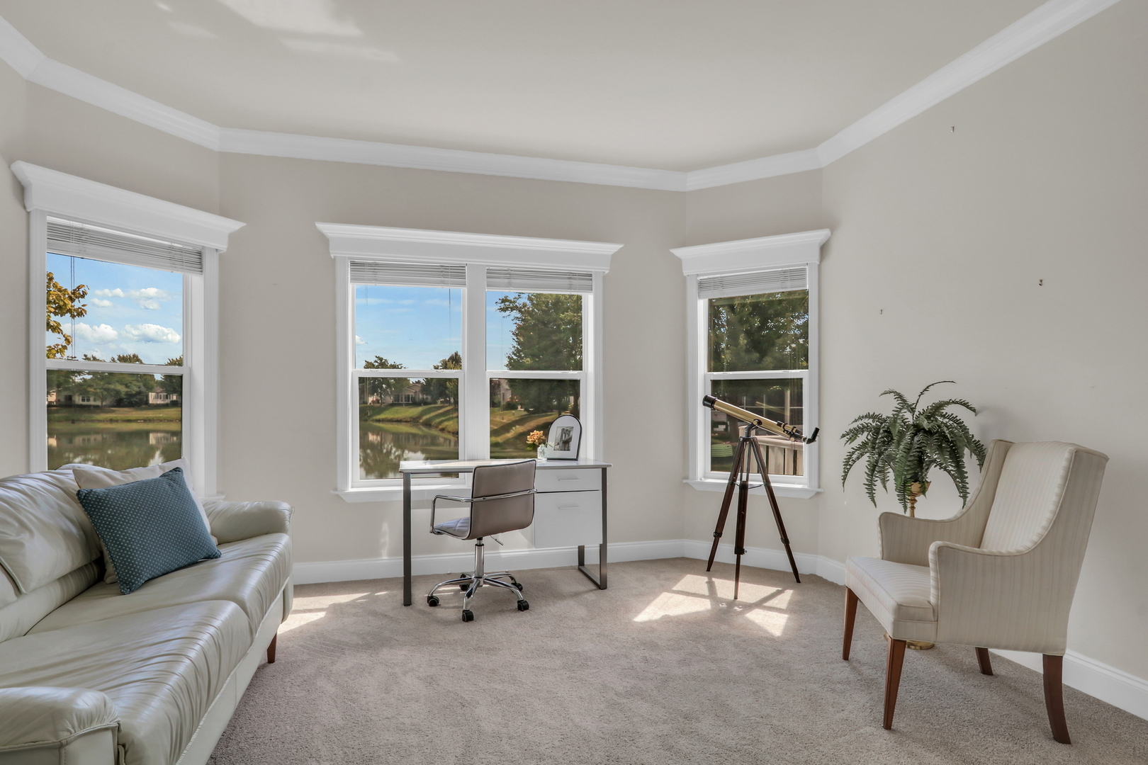 305 Legacy Court, Grayslake, IL 60030