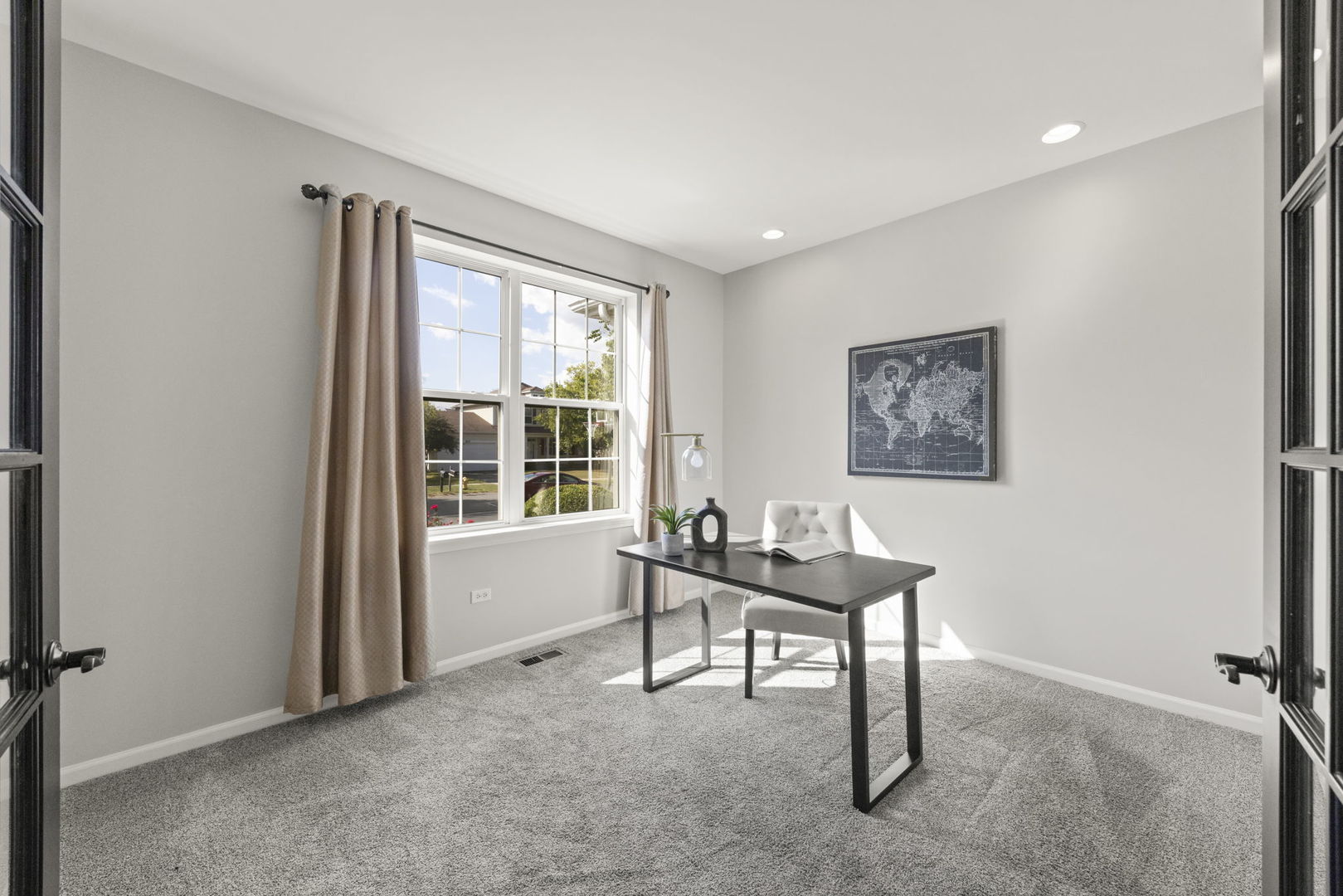 812 Metropolitan Avenue, Bolingbrook, IL 60490