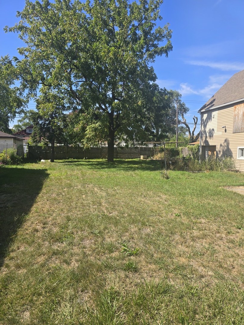 10310 S Hoxie Avenue, Chicago, IL 60617