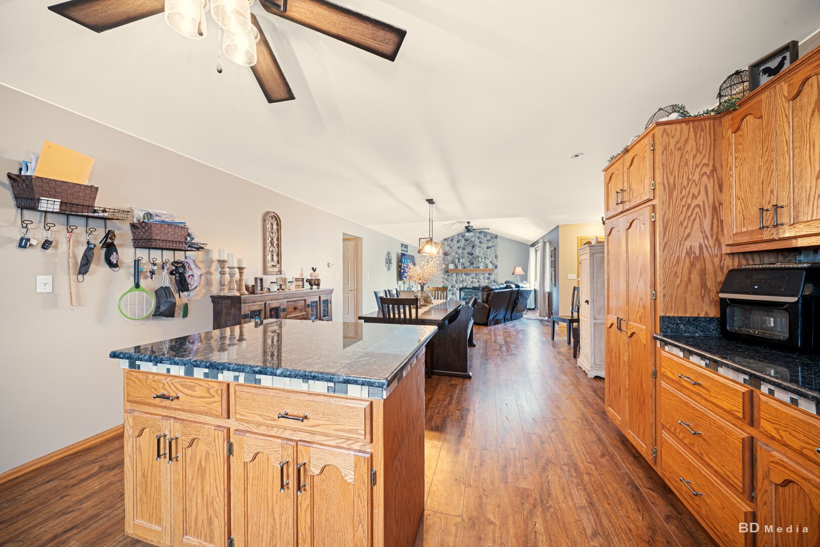 2018 Olde Mill Road, Plainfield, IL 60586