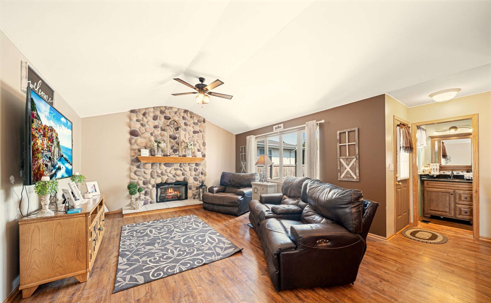 2018 Olde Mill Road, Plainfield, IL 60586