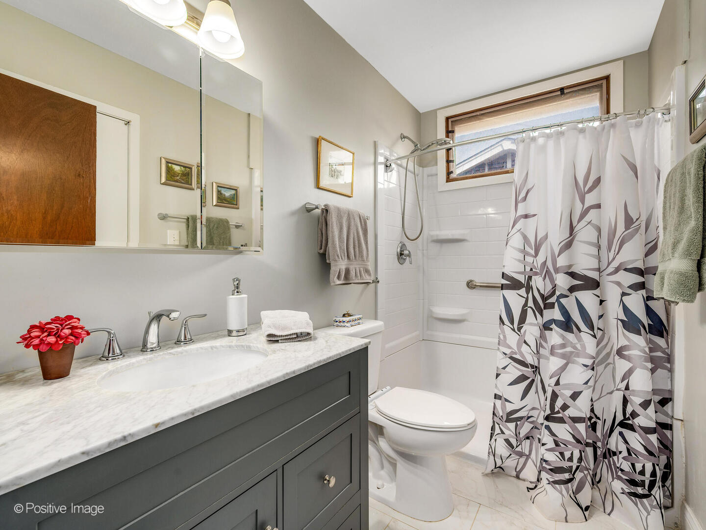 1105 W Hillgrove Avenue #1105, La Grange, IL 60525