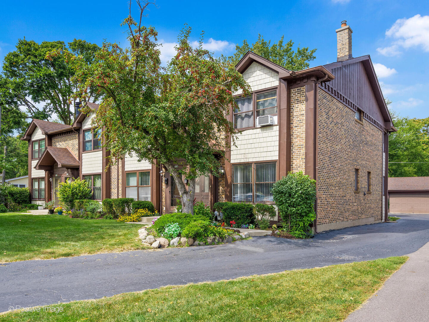 1105 W Hillgrove Avenue #1105, La Grange, IL 60525