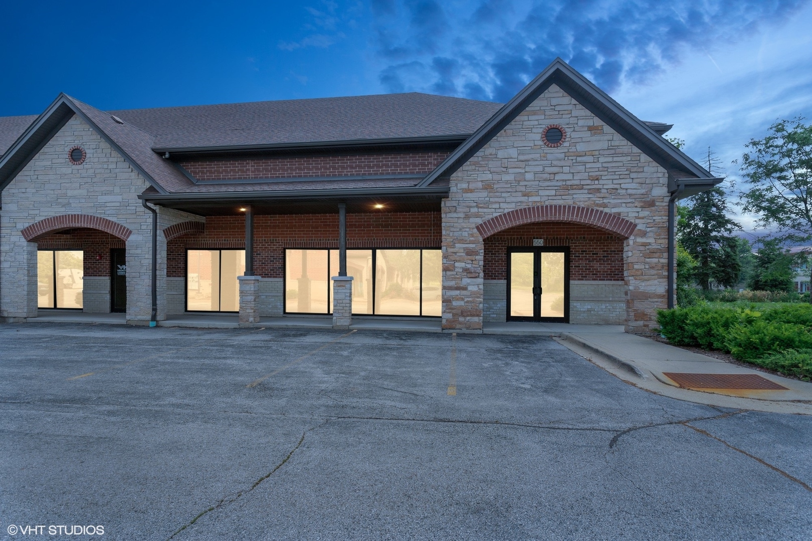 550 W Boughton Road, Bolingbrook, IL 60440