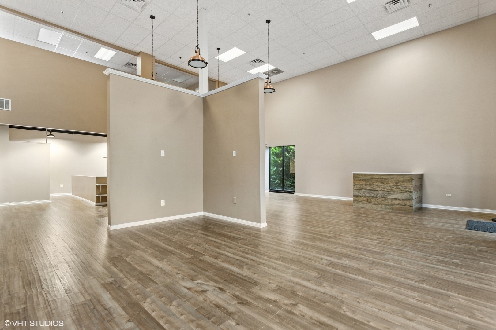 550 W Boughton Road, Bolingbrook, IL 60440