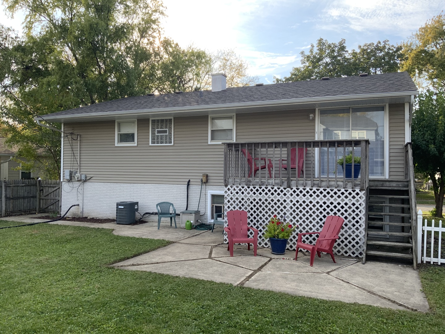 665 Thornwood Drive, Buffalo Grove, IL 60089