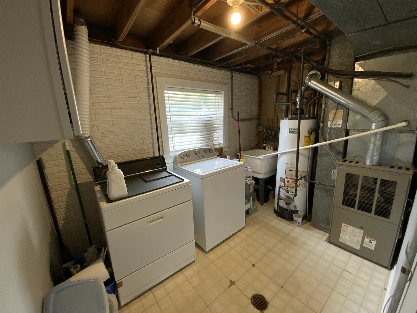 665 Thornwood Drive, Buffalo Grove, IL 60089