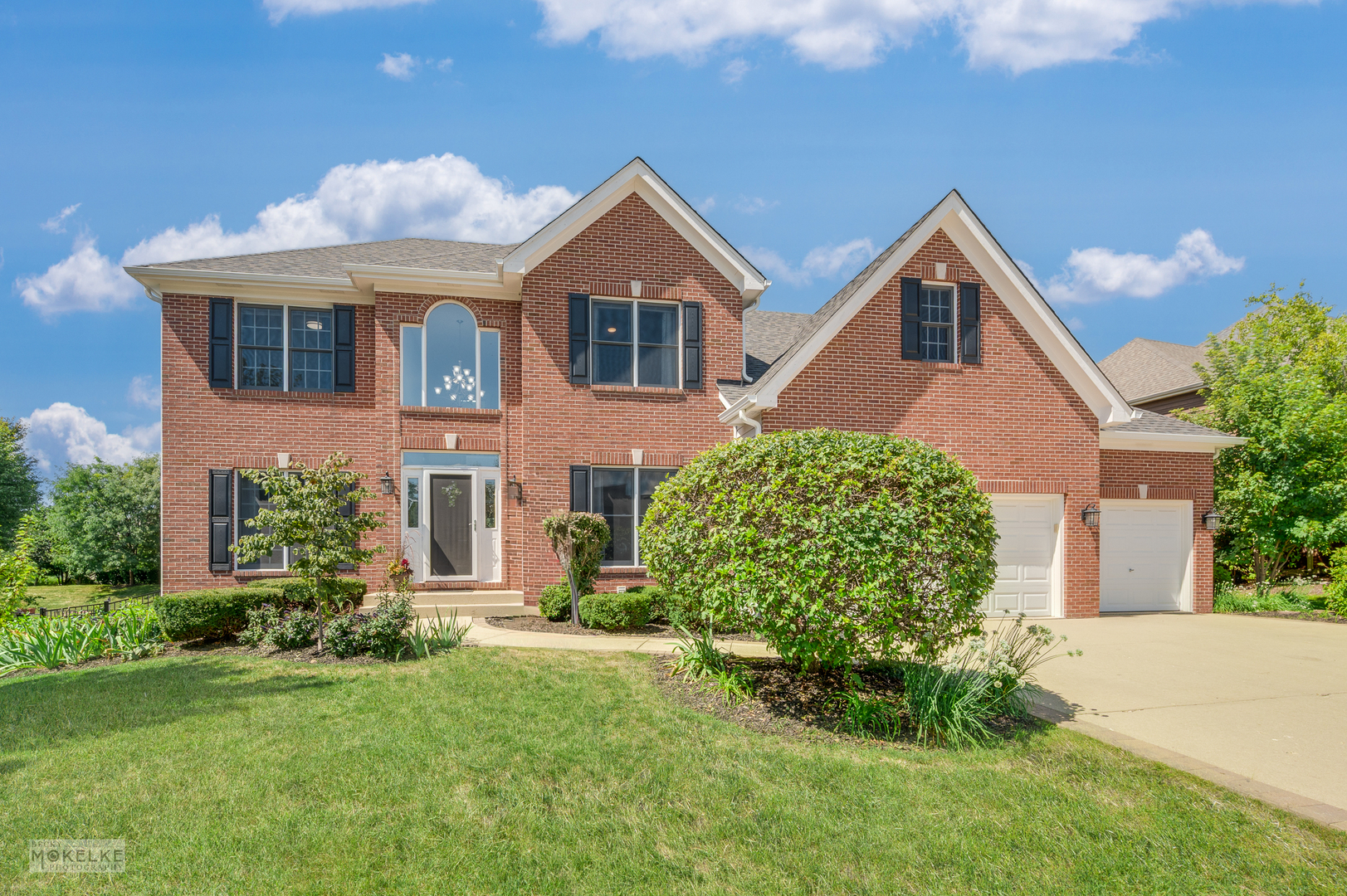 2670 Ginger Woods Drive, Aurora, IL 60502