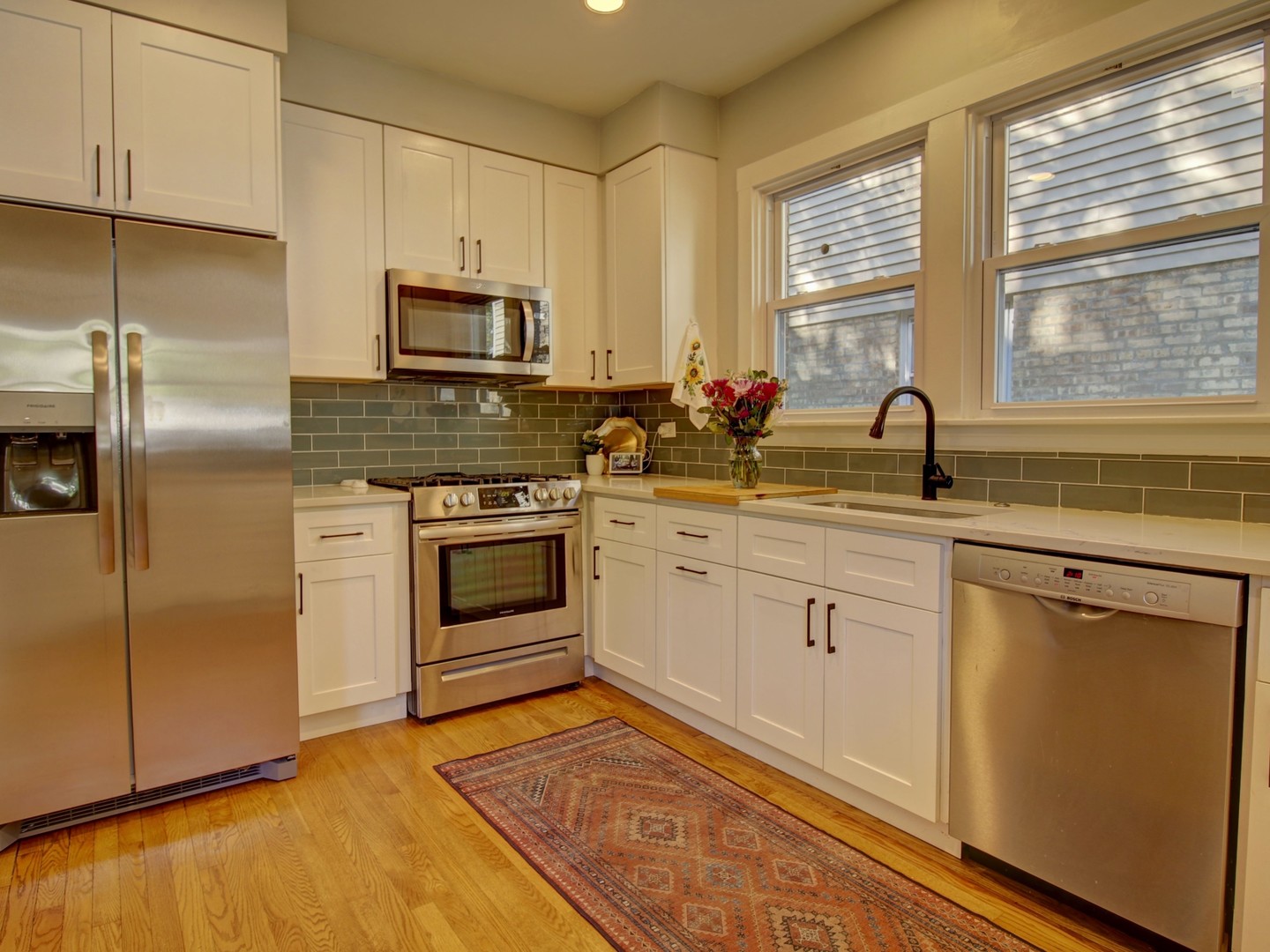 215 Brown Avenue, Evanston, IL 60202