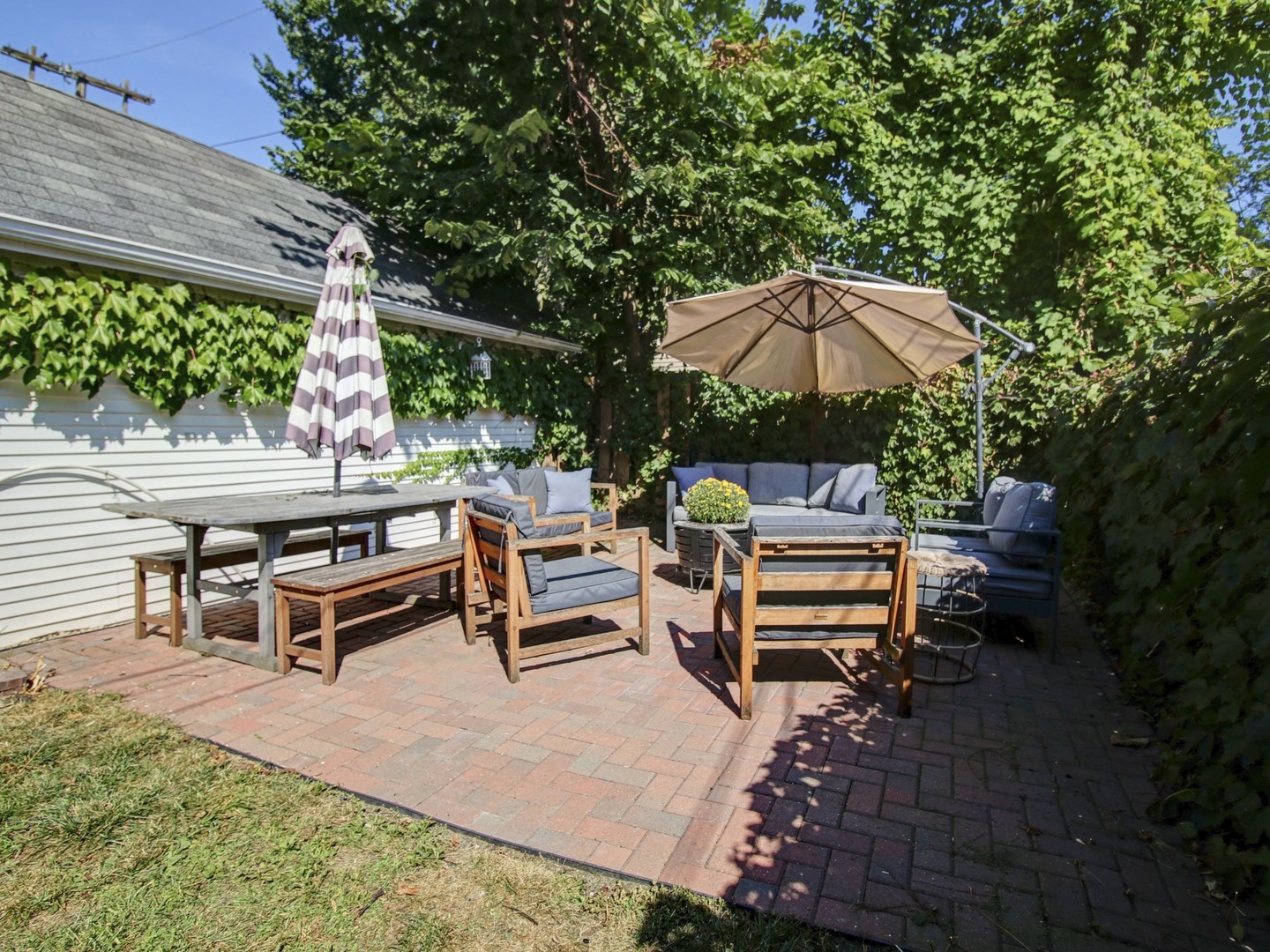 215 Brown Avenue, Evanston, IL 60202