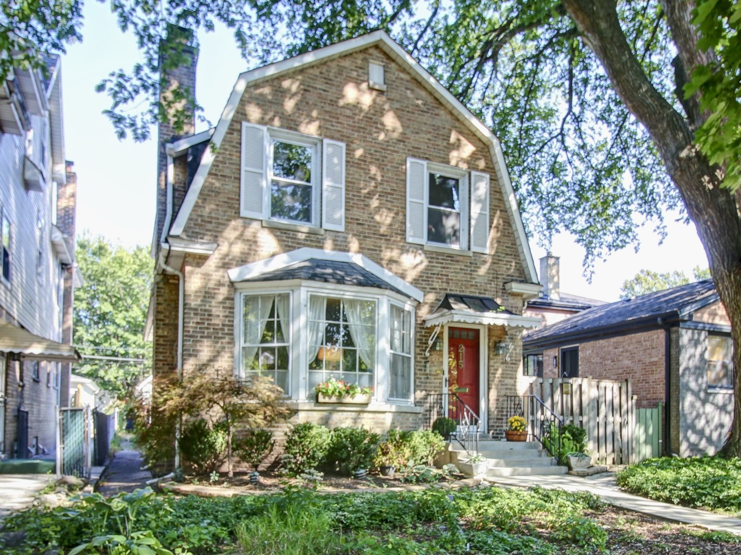 215 Brown Avenue, Evanston, IL 60202