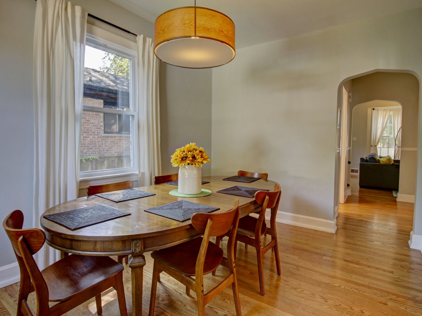 215 Brown Avenue, Evanston, IL 60202