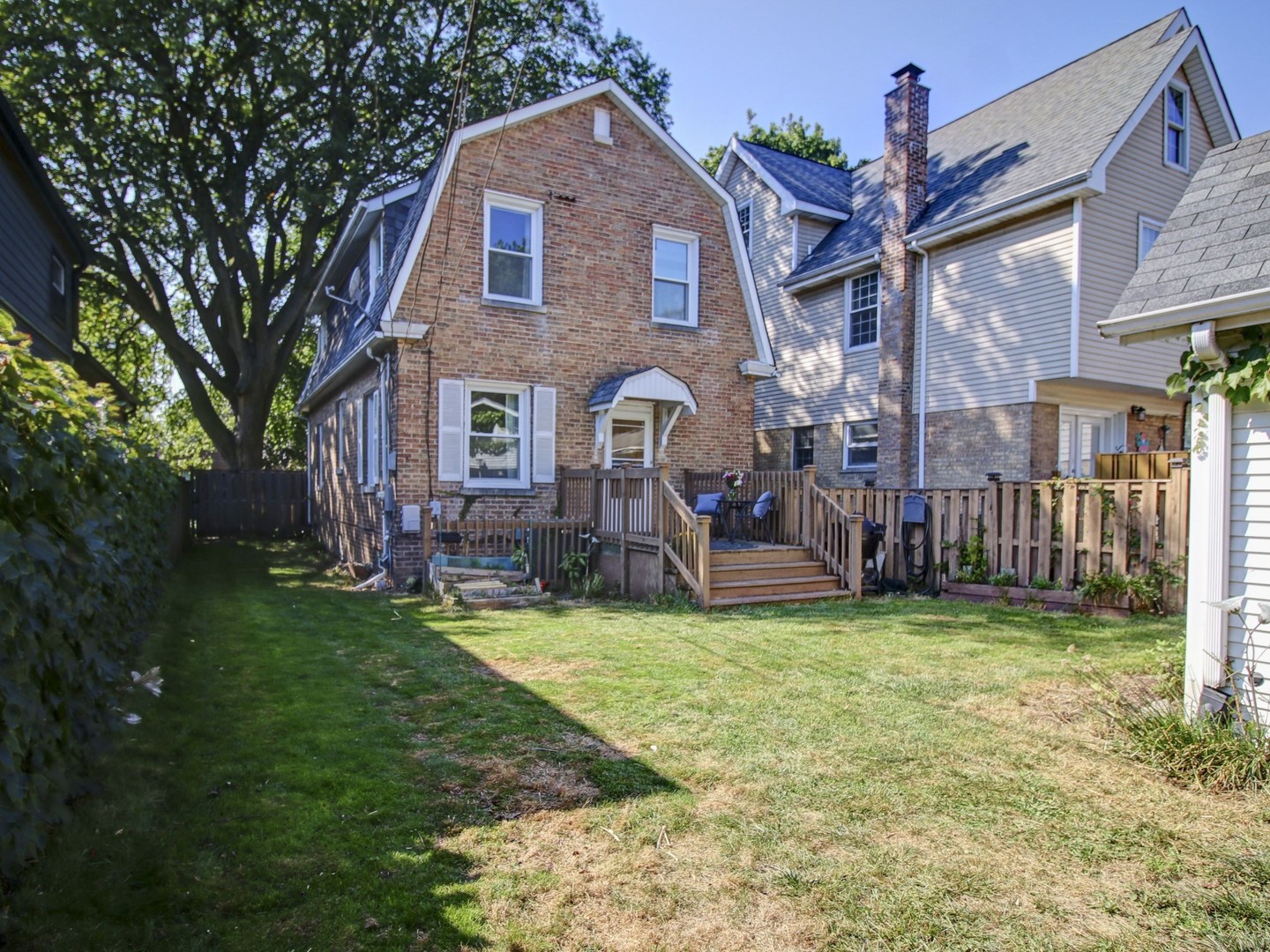 215 Brown Avenue, Evanston, IL 60202