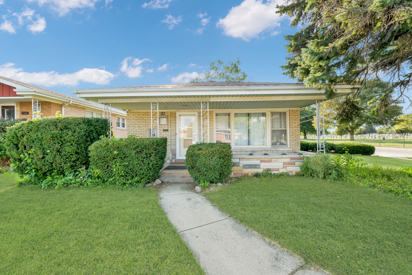 9100 S Saint Louis Avenue, Evergreen Park, IL 60805