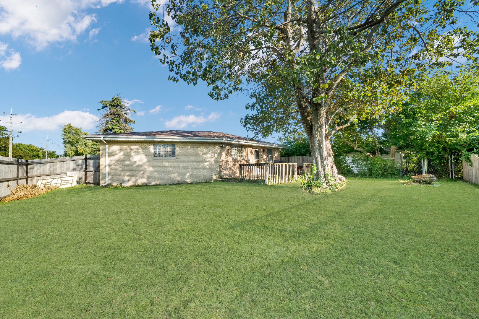 9100 S Saint Louis Avenue, Evergreen Park, IL 60805