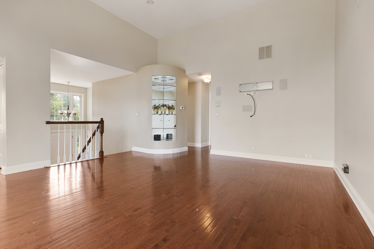 600 Stone Brook Court #600, Elk Grove Village, IL 60007