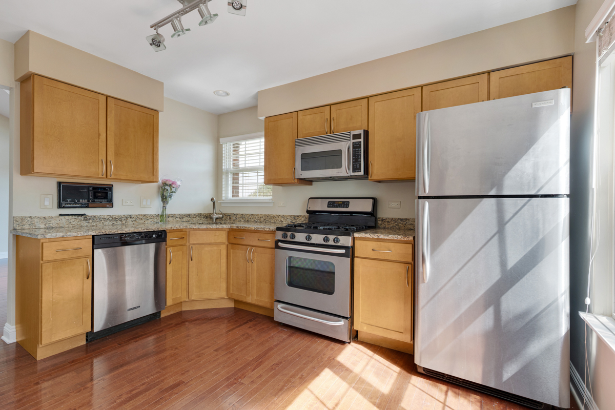 600 Stone Brook Court #600, Elk Grove Village, IL 60007