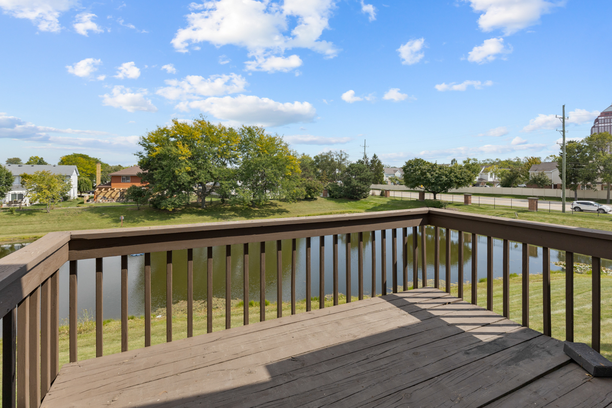 600 Stone Brook Court #600, Elk Grove Village, IL 60007