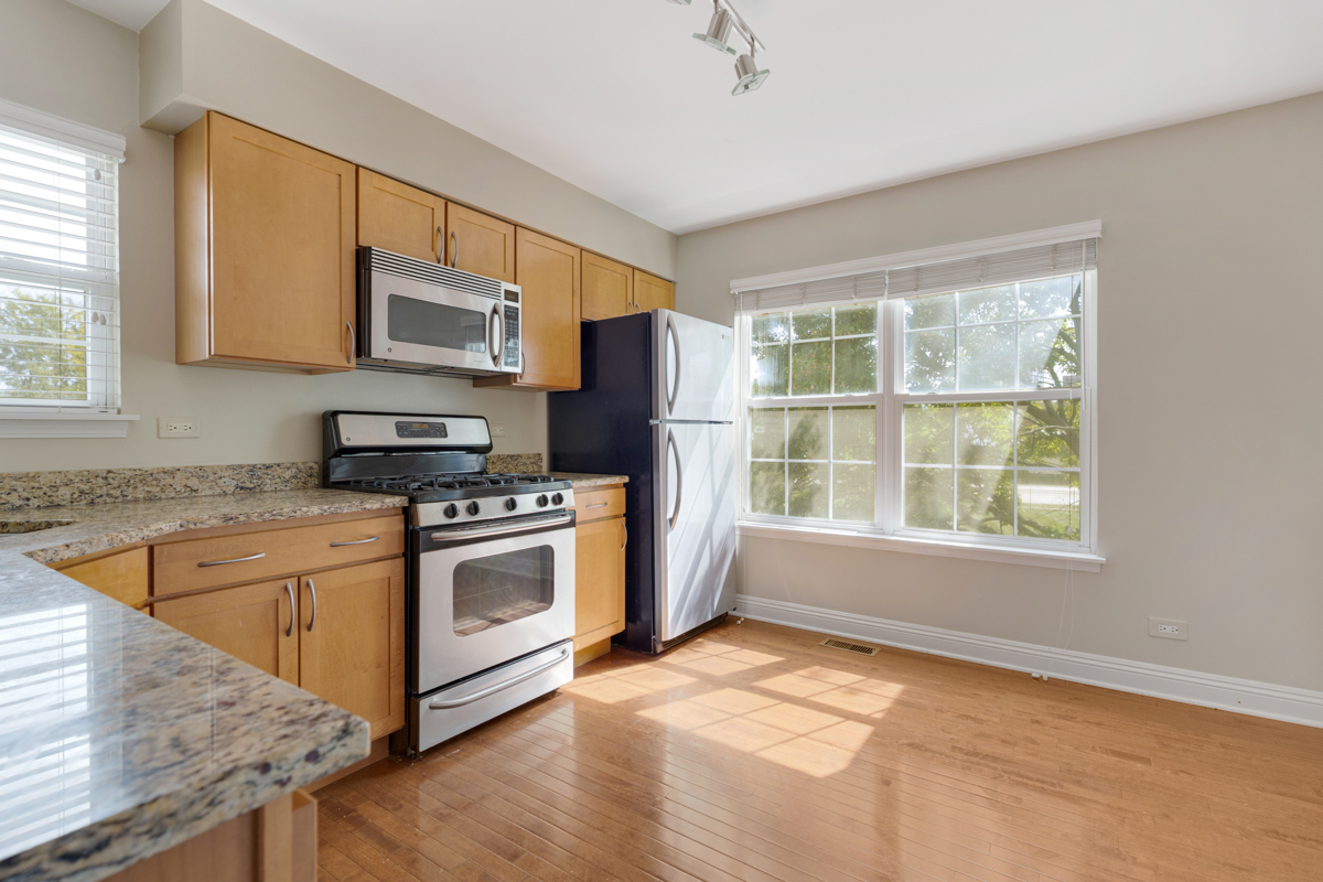 600 Stone Brook Court #600, Elk Grove Village, IL 60007