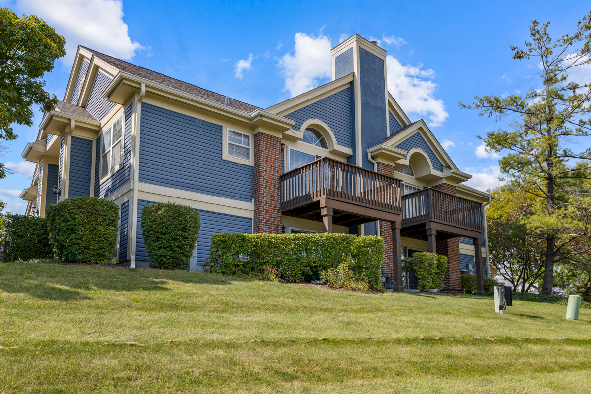 600 Stone Brook Court #600, Elk Grove Village, IL 60007
