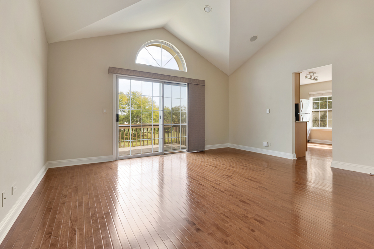 600 Stone Brook Court #600, Elk Grove Village, IL 60007