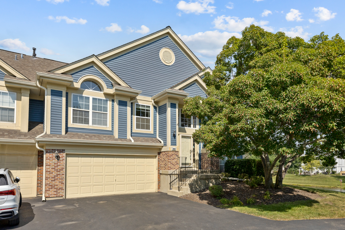 600 Stone Brook Court #600, Elk Grove Village, IL 60007
