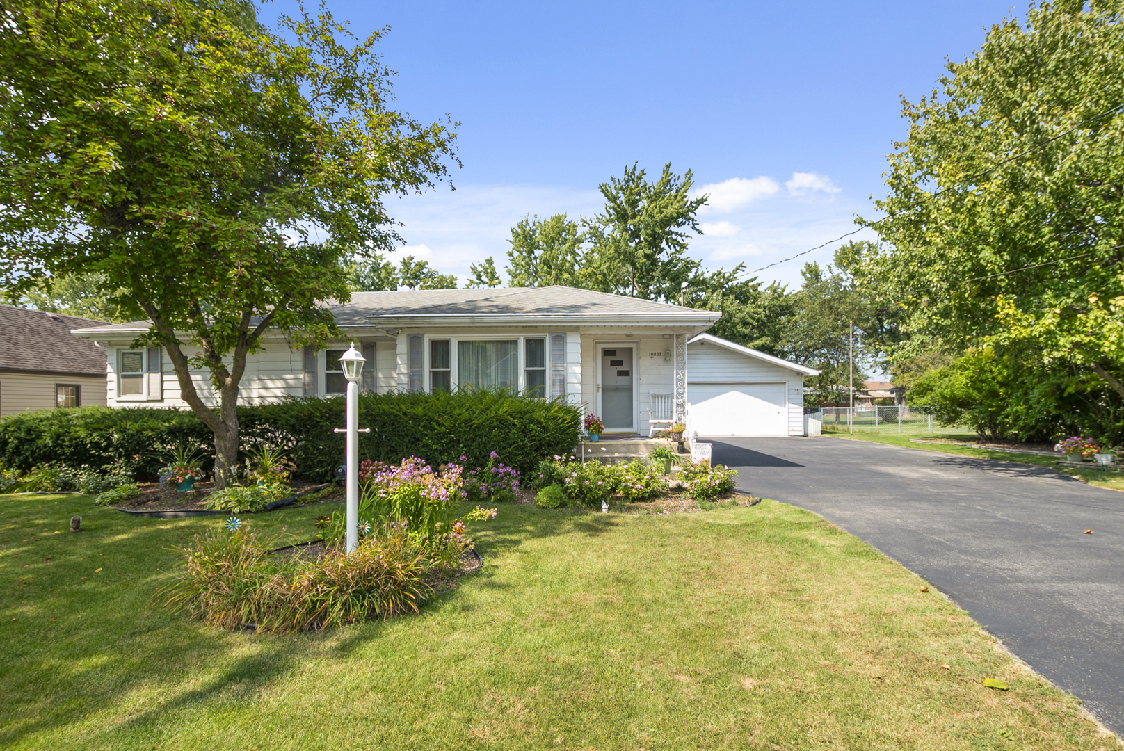 10832 Carpenter Street, Mokena, IL 60448