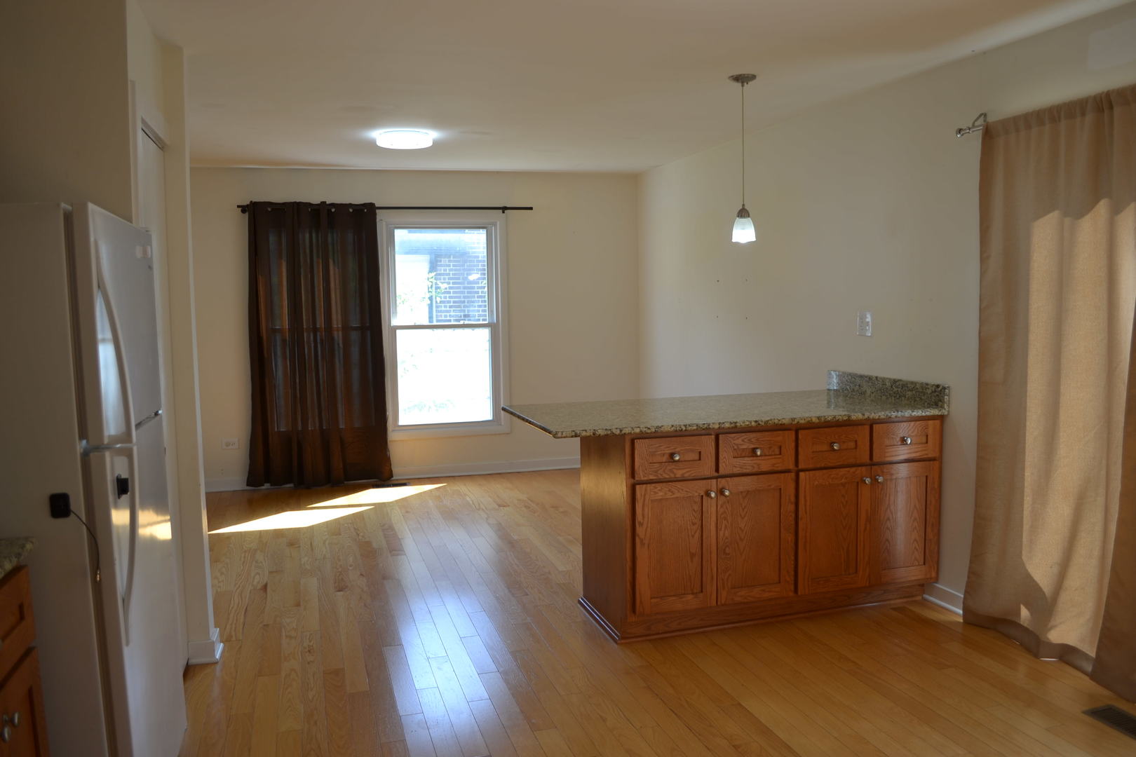 419 Charlestown Drive, Bolingbrook, IL 60440