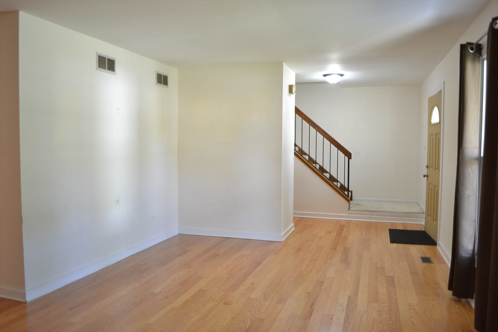 419 Charlestown Drive, Bolingbrook, IL 60440