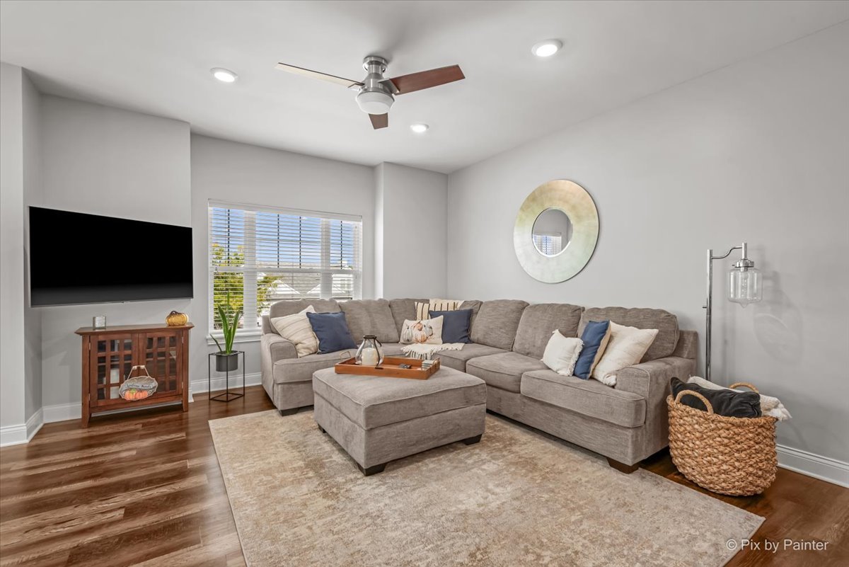 745 Harper Avenue, Cary, IL 60013