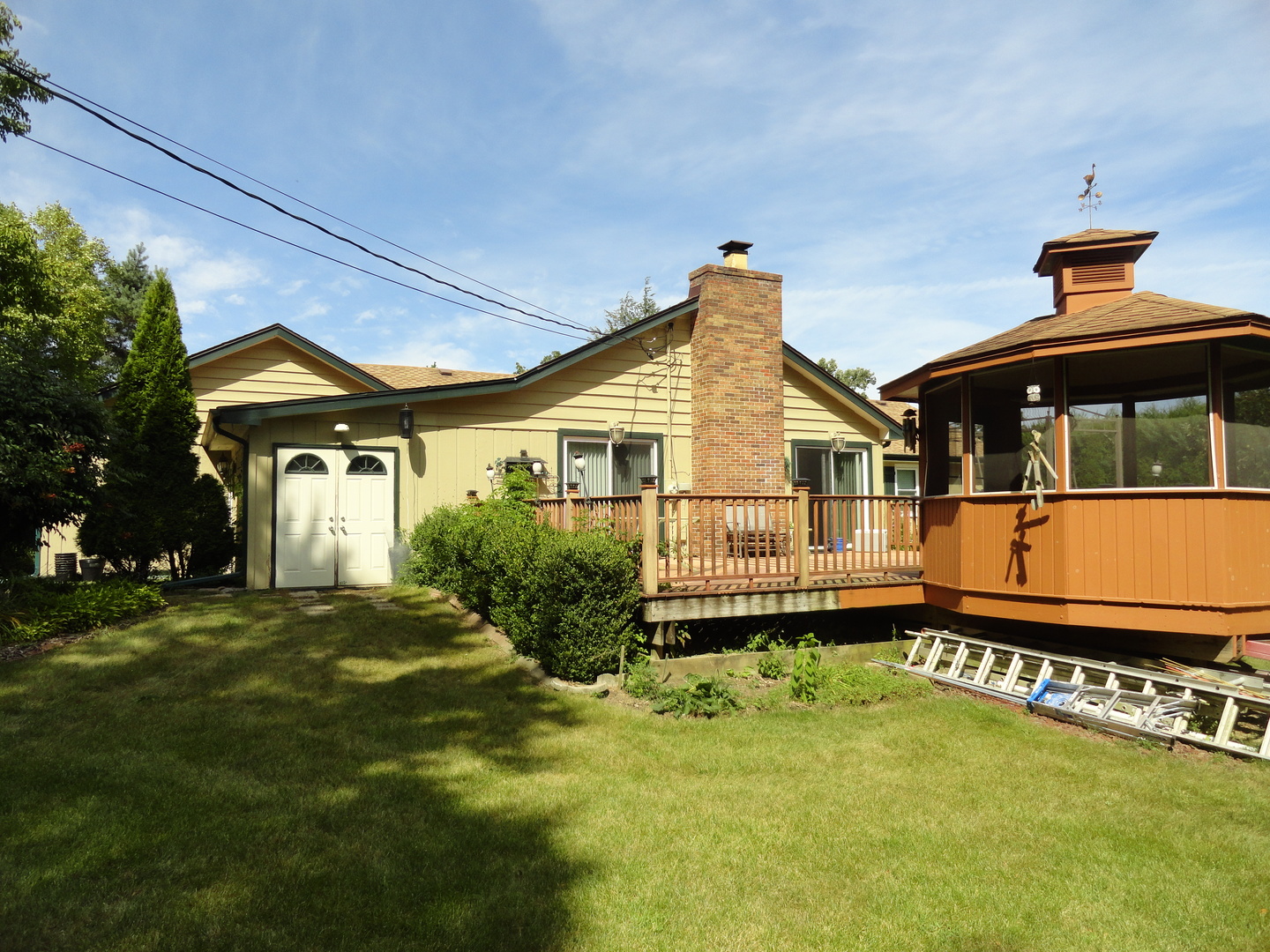 6 Lagoon Drive, Hawthorn Woods, IL 60047