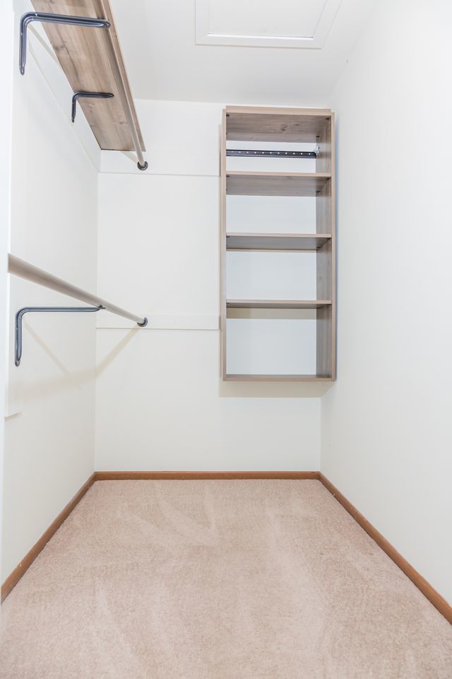 1515 MERCURY Drive #4, Schaumburg, IL 60193