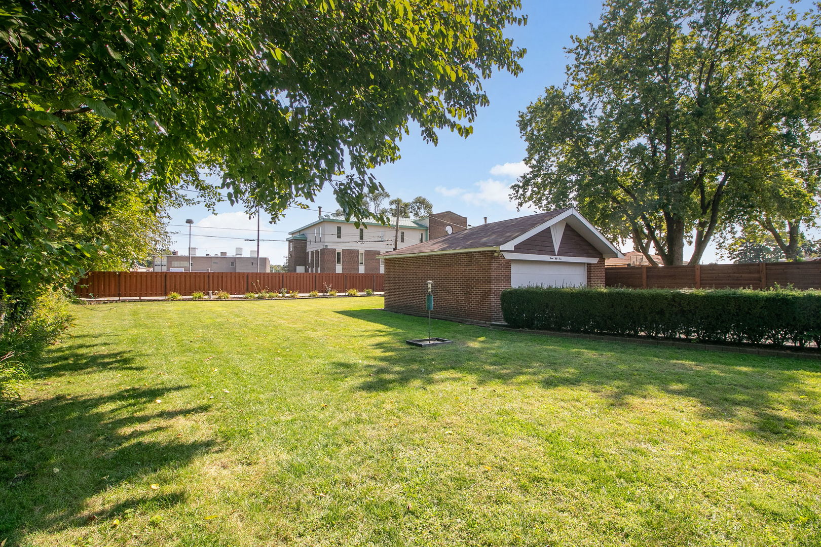 354 Lionel Road, Riverside, IL 60546