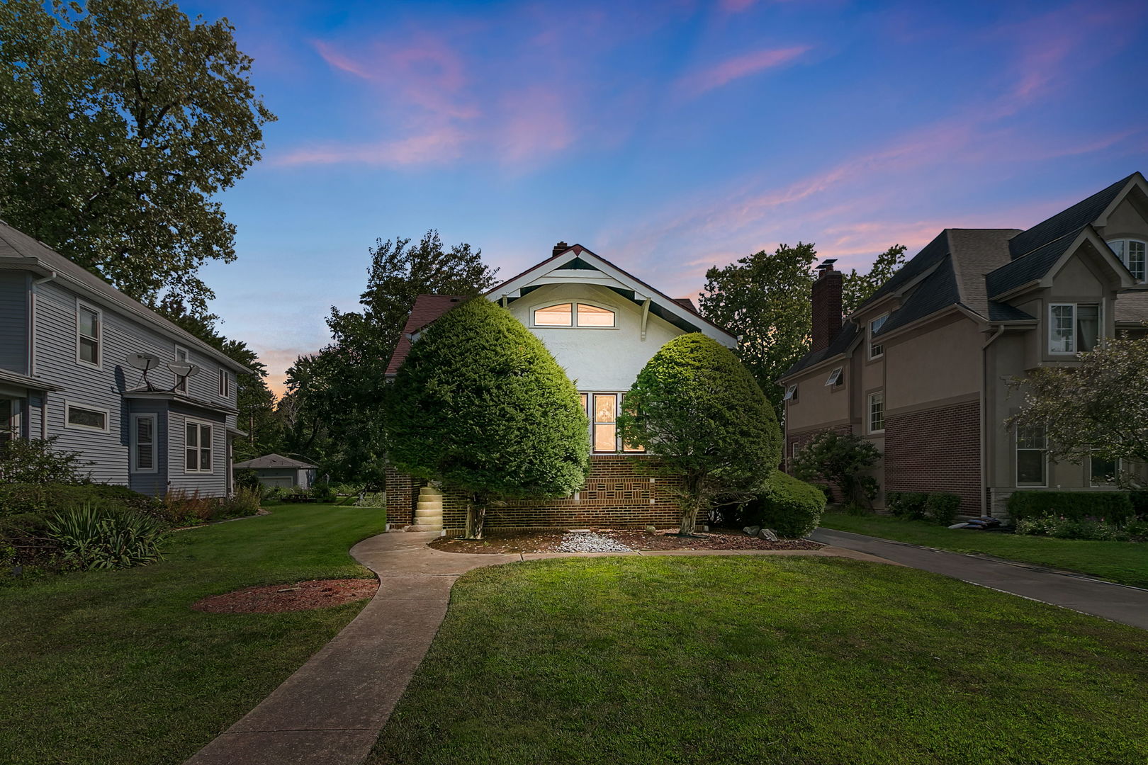 354 Lionel Road, Riverside, IL 60546