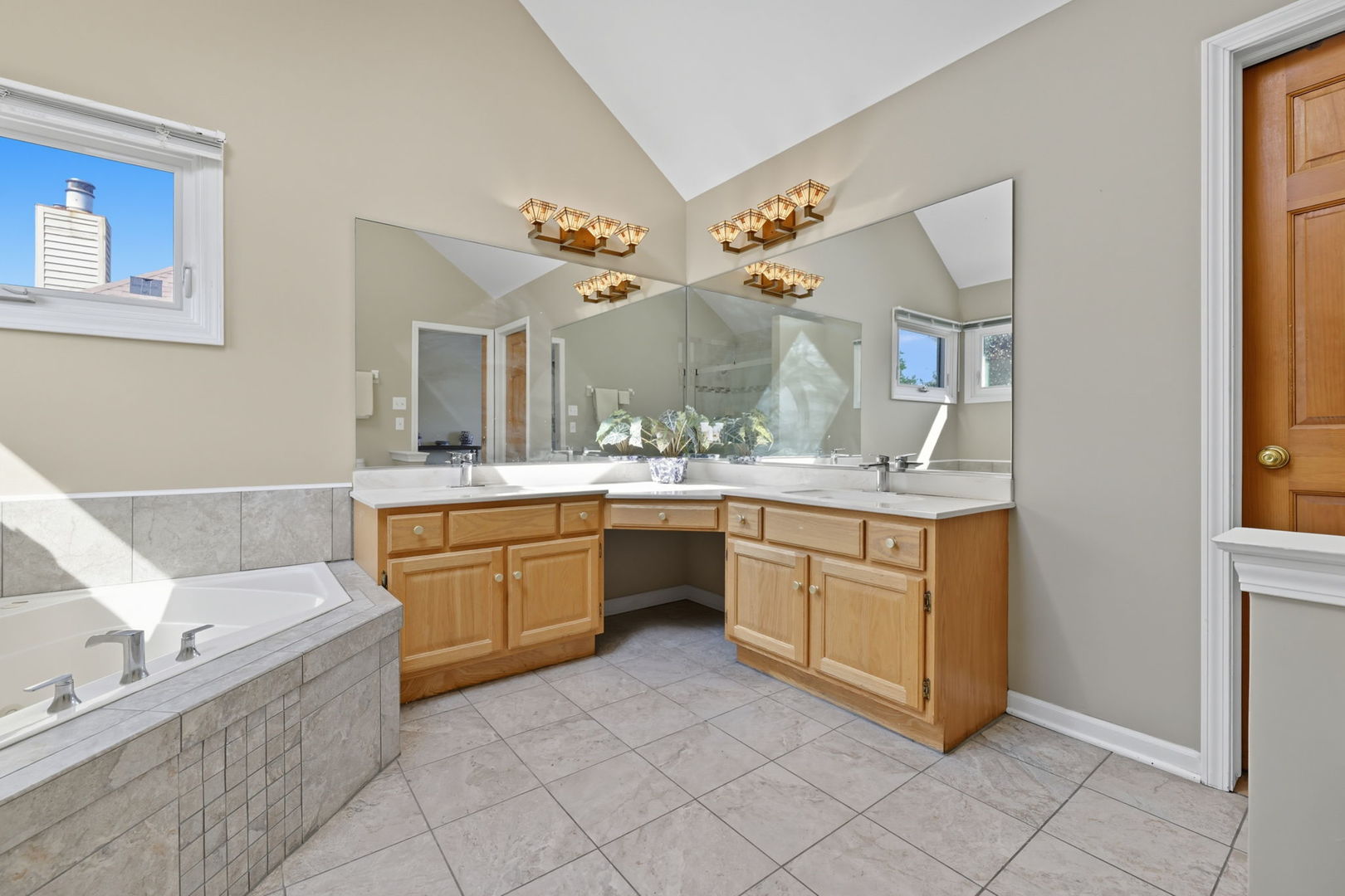 3739 Celeste Lane, Naperville, IL 60564