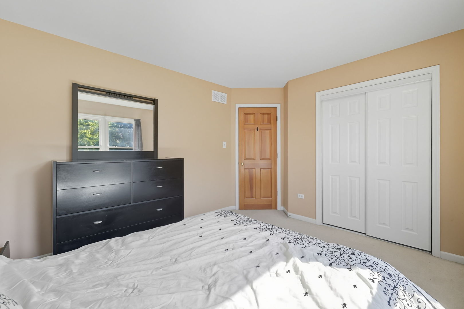 3739 Celeste Lane, Naperville, IL 60564