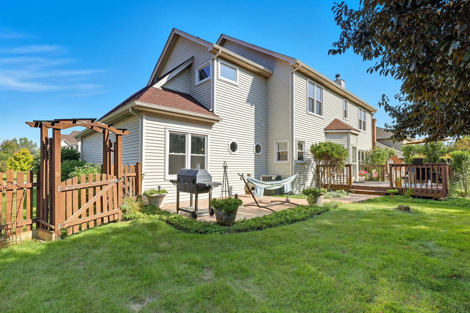 3739 Celeste Lane, Naperville, IL 60564