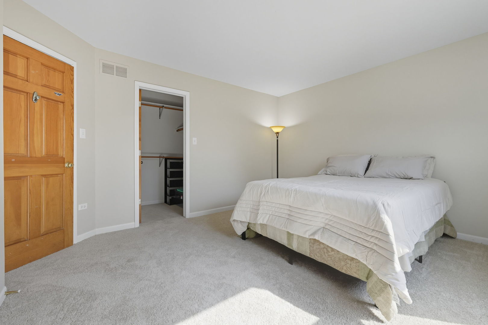 3739 Celeste Lane, Naperville, IL 60564