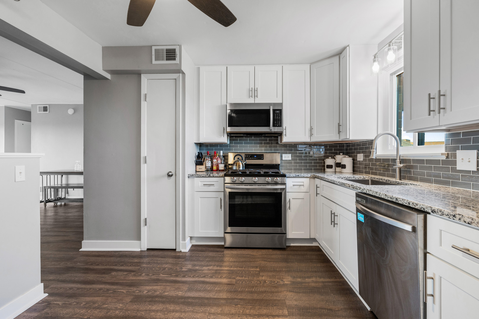 6020 Lake Bluff Drive #701, Tinley Park, IL 60477