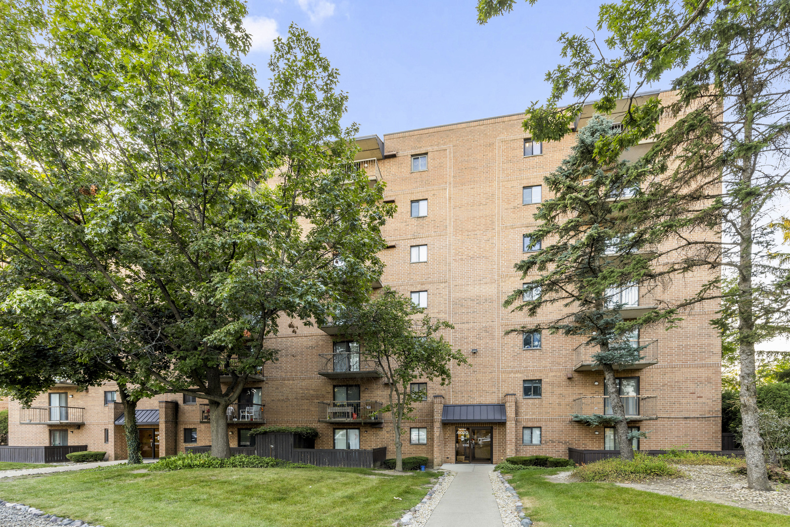 6020 Lake Bluff Drive #701, Tinley Park, IL 60477